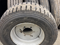 Räder, Reifen, Felgen & Distanzringe  Onbekend 305/70R19.5  WIEL 6-161-205