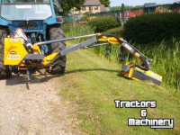 Mähausleger mit Schlegelmäher Ferri Arm-klepelmaaiers / Maaiarm met klepelmaaier