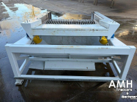 Sortiermaschine Eqraft TZ1250  Tril voorsorteerder afstaarter, Vibrating pre-grader with topper, Vibrations-Vorsortierer mit Entstieler