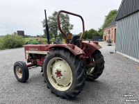 Schlepper / Traktor International 423