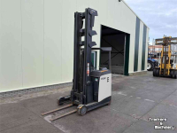 Schubmaststapler  Crown Heftruck ESR 5240-14 Reachtruck