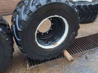 Räder, Reifen, Felgen & Distanzringe BKT 600/50R22.5 op 10-gaats velg
