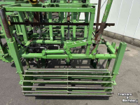 Pflanzmaschine Basrijs Basrijs preiponsmachine 9 rijig  Plantmachine/gatenmaker voor prei
