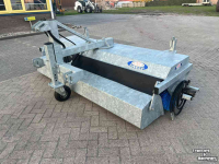 Kehrmaschine M-Sweep TV600-250 trekkerveger veegmachine