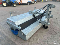 Kehrmaschine M-Sweep TV600-250 trekkerveger veegmachine