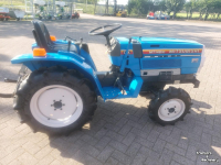 Obsttraktor Mitsubishi MT1401