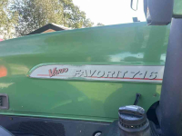 Schlepper / Traktor Fendt 716 Fronthef en PTO