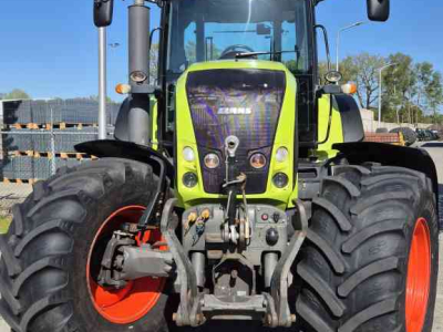 Schlepper / Traktor Claas AXION 810 C-Matic Cebis, 50Km/h. Lucht, Fronthef / PTO.