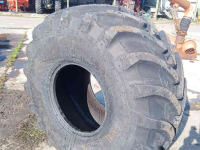Räder, Reifen, Felgen & Distanzringe  750/70R26  28.1R26