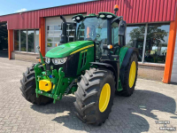 Schlepper / Traktor John Deere 6120M