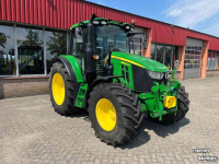 Schlepper / Traktor John Deere 6120M