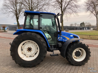 Schlepper / Traktor New Holland 100A