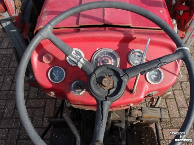 Schlepper / Traktor Massey Ferguson 135