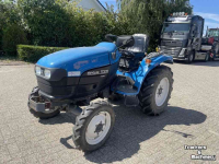 Gartentraktoren New Holland TC27D