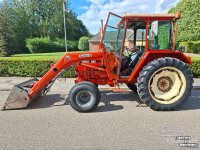 Schlepper / Traktor Renault R551