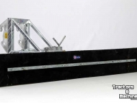 Gummi-Schieber Qmac Rabot caoutchouc pour étables avec montage JCB