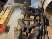 Gebrauchte Teile für Traktoren  DANA 735/615 VOORAS DELEN MF 7615
