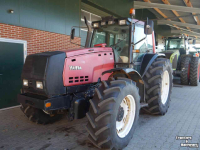 Schlepper / Traktor Valtra 8450