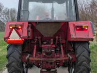 Schlepper / Traktor International 844-S