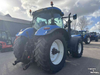 Schlepper / Traktor New Holland T7060