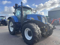 Schlepper / Traktor New Holland T7060