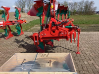 Pflüge Kverneland 3300B variomat