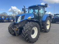 Schlepper / Traktor New Holland T7060