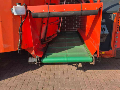 Futtermischwagen Kuhn Profile Crossmix 18.2 CS