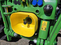 Schlepper / Traktor John Deere 6M200