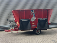Futtermischwagen Vertikal Peecon VMW220