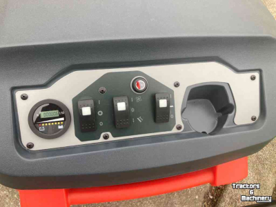 Kehr- und Kehrsaugmaschinen Meclean Buster 950 E pro elektrisch