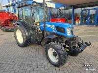 Obsttraktor New Holland T4.105N Smalspoor tractor