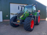 Schlepper / Traktor Fendt 724 Profi Plus S4 met Section Control, GPS RTK en 2 rempedalen