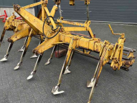 Grubber Rumptstad Cultivator