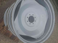 Räder, Reifen, Felgen & Distanzringe Massey Ferguson 16x34 inch