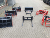 Sonstiges Anbauteile und Zubehör  Grondbak, Mestgreep, Pelikaanbak, Ronde, Vierkante balenklem, balenprikker
