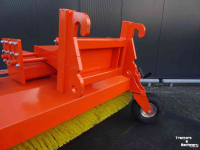 Kehrmaschine Hofstede Veegmachine model SMART shovel model parallelogram pendel verwisselbaar koppel bord