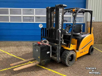 Gabelstapler Hyundai 35B-7A Heftruck