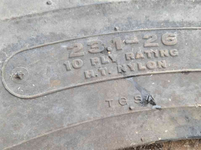 Räder, Reifen, Felgen & Distanzringe Bridgestone Timber Grip S 23.1-26