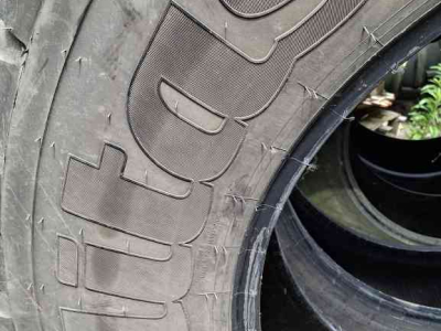 Räder, Reifen, Felgen & Distanzringe Mitas 480/80R38 IND