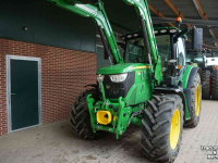 Schlepper / Traktor John Deere 6130R Command Pro f-pto lader lucht