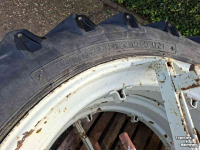 Räder, Reifen, Felgen & Distanzringe Ford 13.6-38 Vredestein 3 ster 34 inch