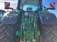 Schlepper / Traktor John Deere 6M 220