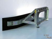 Sonstige Transport- und Industriemaschinen und Zubehör Qmac Modulo Rubber yard scraper 2.10 mtr hookup Mustang 406-506