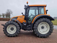 Schlepper / Traktor Valtra N 143 Versu