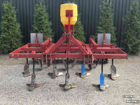 Grubber  Vleugel cultivator