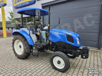 Schlepper / Traktor New Holland T 4S.75 ROPS 2WD STAGE V