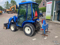 Gartentraktoren New Holland TC24D  compact tuinbouw traktor