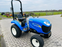 Schlepper / Traktor New Holland BOOMER 25