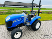 Schlepper / Traktor New Holland BOOMER 25